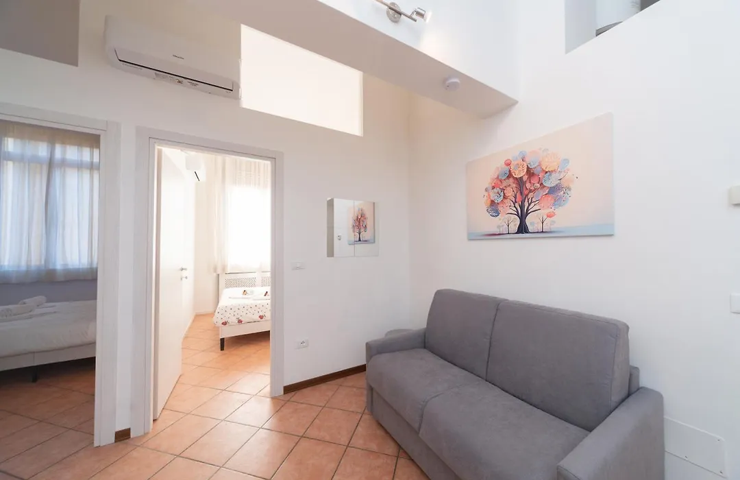 Giada 103 - Central Florence Apartment By The Train Station-1